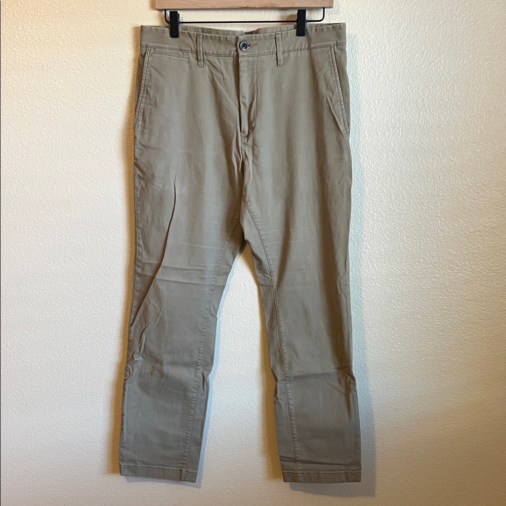 Goodfellow & Co Men's Khaki Chinos Slim